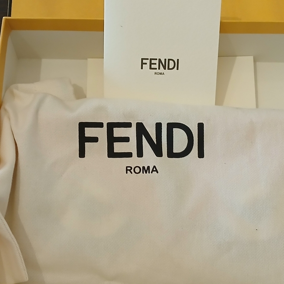 Vintage Fendi Vitello Elite Crystal Eye Monster Slim Pouch Multicolored With Box - Picture 9 of 10